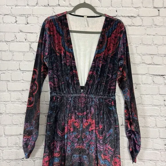 Free People Giselle Velvet Billowy Leg Jumpsuit Long Sleeve Deep V Neck Womens M - Picture 7 of 16